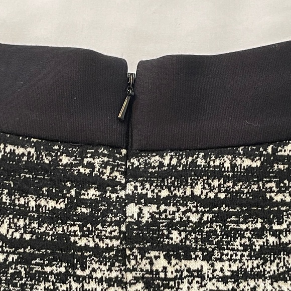 Banana Republic A-Line midi skirt - Picture 5 of 7